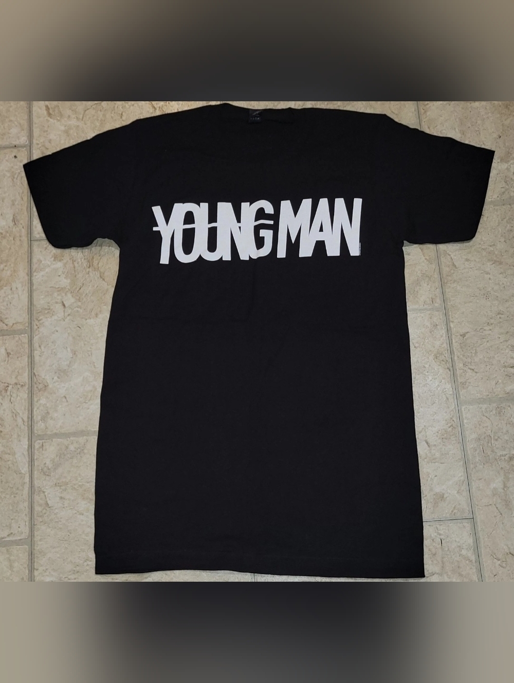 MGK Machine Gun Kelly "Young Man" 2016 T-Shirt Mens Size Small NWOT